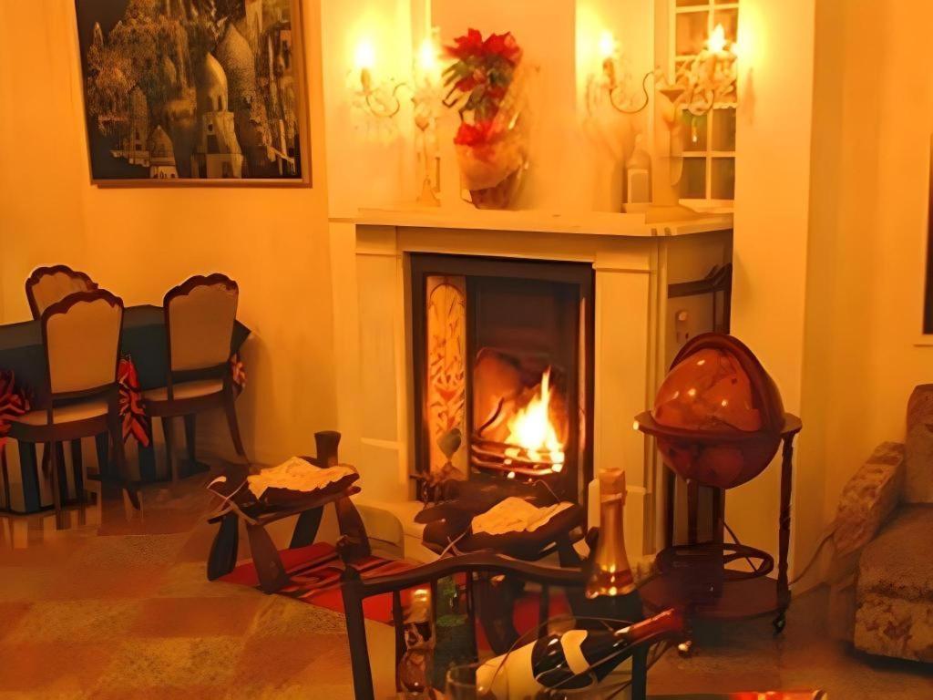 Arabian Art Hotel & Gallery Onjuku Ngoại thất bức ảnh