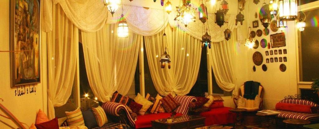 Arabian Art Hotel & Gallery Onjuku Ngoại thất bức ảnh