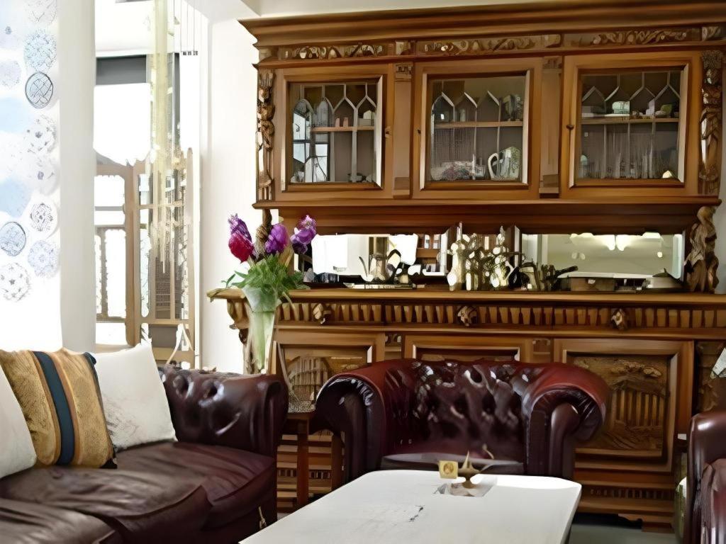 Arabian Art Hotel & Gallery Onjuku Ngoại thất bức ảnh