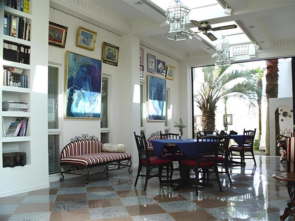 Arabian Art Hotel & Gallery Onjuku Ngoại thất bức ảnh