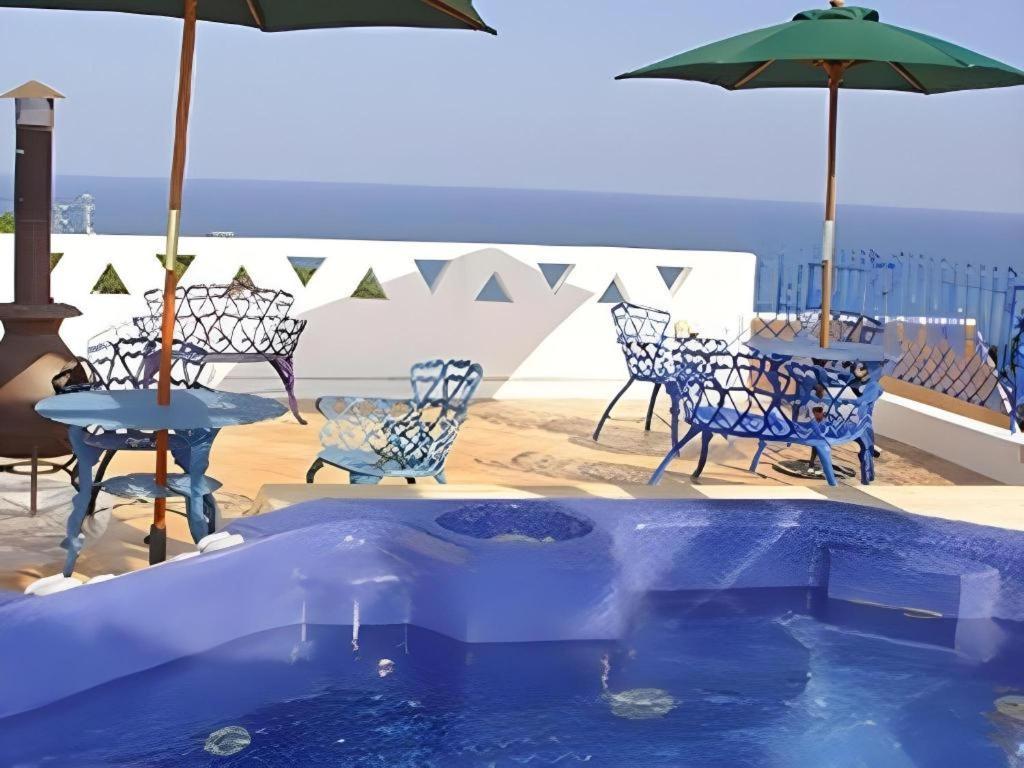 Arabian Art Hotel & Gallery Onjuku Ngoại thất bức ảnh