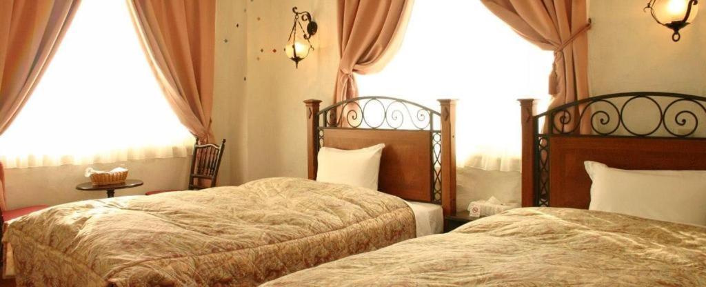 Arabian Art Hotel & Gallery Onjuku Ngoại thất bức ảnh