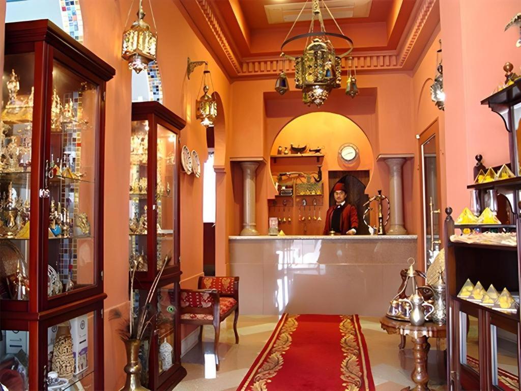 Arabian Art Hotel & Gallery Onjuku Ngoại thất bức ảnh